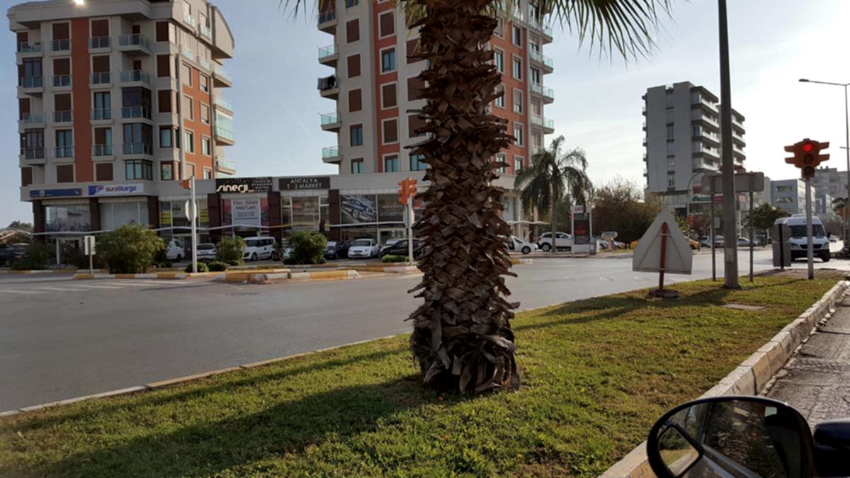 Antalya Taş Market Mağaza